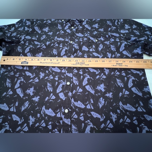 STEVE’S JEANS STRETCH  NAVY DESIGN DRESS SHORT SLEEVE SHIRT.  SIZE LARGE - Picture 7 of 9